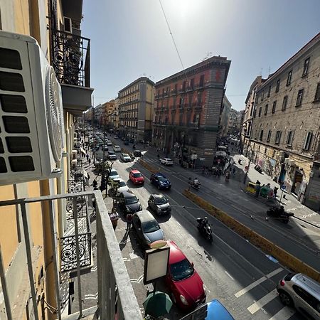 La Dimora Di Cinzia Apartment Napoli Bagian luar foto