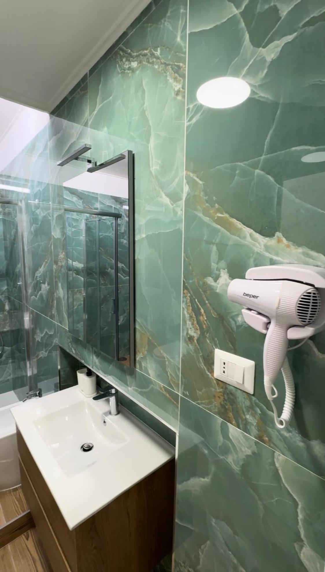 La Dimora Di Cinzia Apartment Napoli Bagian luar foto